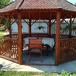 아파트 Tiszavirag Apartmanhaz 세게드