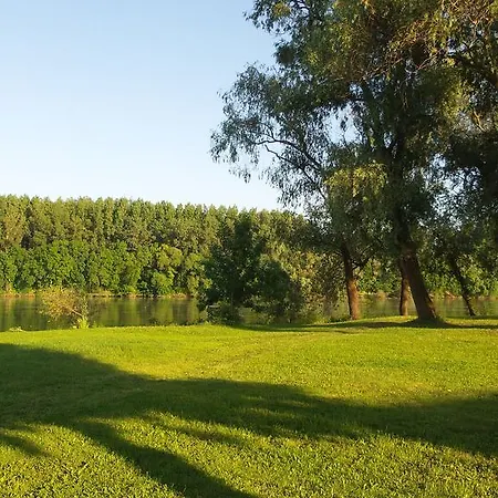 Tiszavirag Apartmanhaz