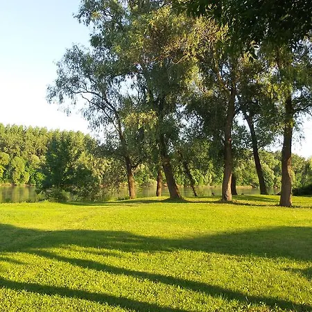 Апартаменты Tiszavirag Apartmanhaz *