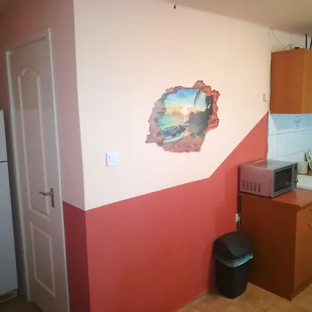 Apartment Tiszavirag Apartmanhaz