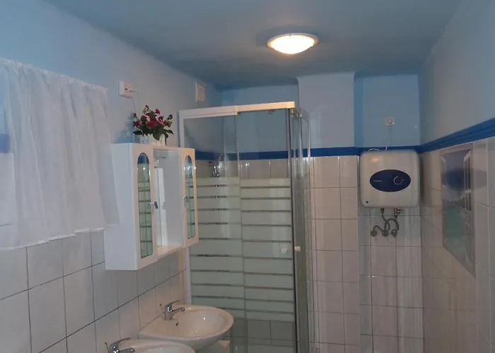 Tiszavirag Apartmanhaz アパート